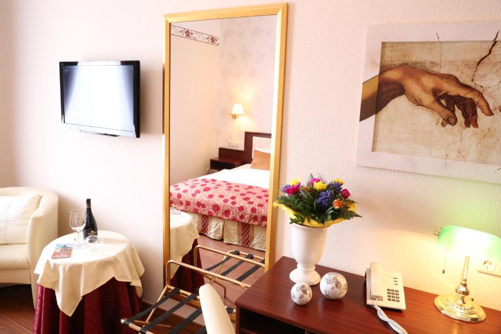 In Piazza Hotel
